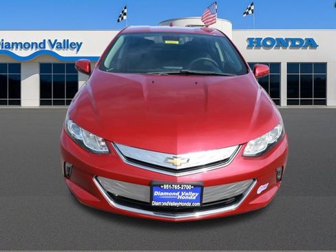 Used 2018 Chevrolet Volt LT image 2