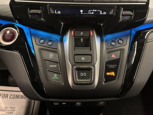 Used 2025 Honda Odyssey Elite image 23