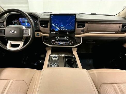 Used 2024 Ford Expedition Max Limited image 18