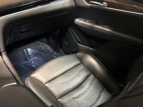 Used 2023 Cadillac XT6 Sport w/ Platinum Package image 18