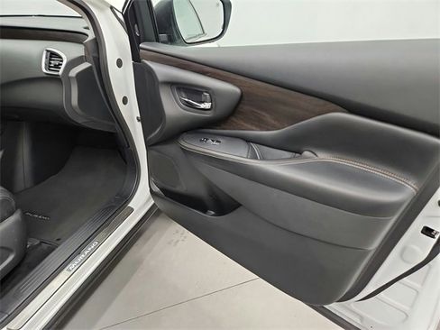 Used 2024 Nissan Murano Platinum w/ Cargo Package image 38