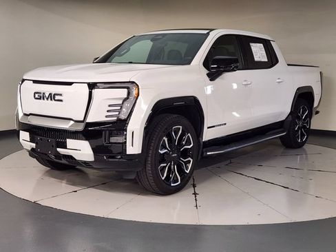 Used 2025 GMC Sierra EV Denali AWD/4WD image 1