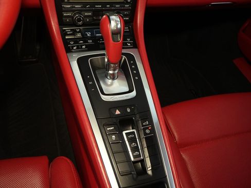 Used 2014 Porsche 911 Carrera image 16