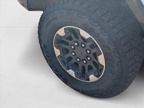 New 2025 GMC Hummer EV 2X w/ Extreme Off-Road Package AWD/4WD image 10