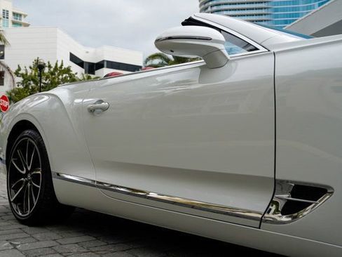 Used 2024 Bentley Continental GT V8 image 37