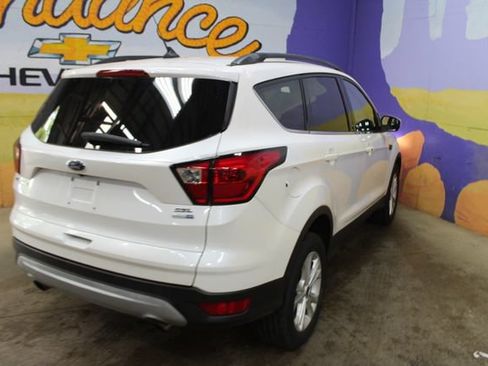 Used 2019 Ford Escape SEL AWD/4WD image 8
