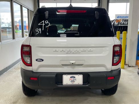 New 2026 Ford Bronco Sport Outer Banks w/ Outer Banks Tech Package+ AWD/4WD image 8