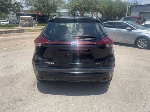 Used 2021 Nissan Kicks SV FWD image 27