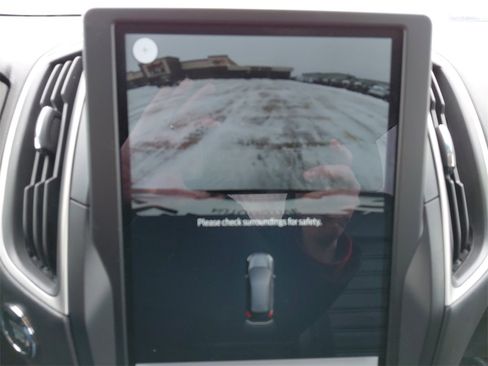 Used 2024 Ford Edge SEL image 33