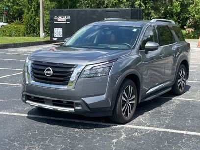 Used 2025 Nissan Pathfinder Platinum w/ Cargo Package
