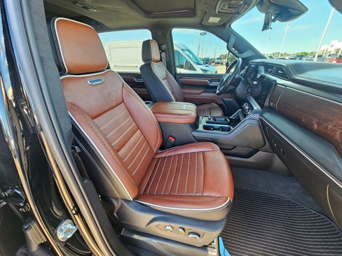 Used 2025 GMC Sierra 2500 Denali Ultimate image 31