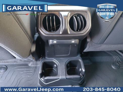 Used 2021 Jeep Gladiator Sport AWD/4WD image 15