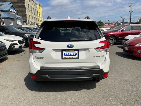 Certified 2022 Subaru Forester Premium AWD/4WD image 8