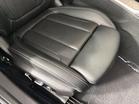 Used 2025 BMW 330i Sedan image 30