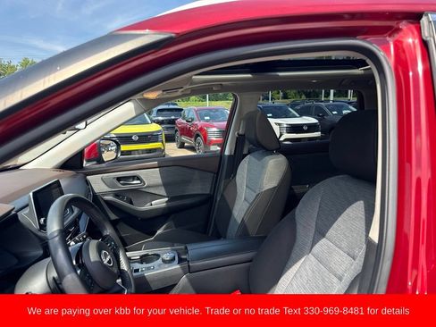 Used 2022 Nissan Rogue SV AWD/4WD image 9