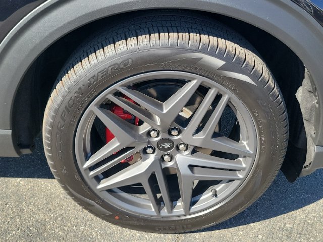 New 2026 Ford Explorer ST-Line w/ ST-Line Street Pack RWD image 6