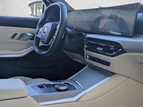 Used 2025 BMW 330i Sedan w/ Convenience Package image 24