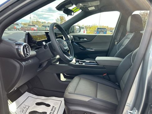 New 2026 Chevrolet Equinox LT image 21