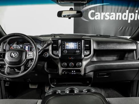 Used 2024 RAM 3500 Tradesman w/ Chrome Appearance Group AWD/4WD image 15