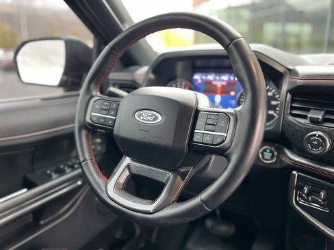 Used 2023 Ford Expedition Max Limited image 11