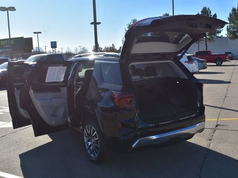 Used 2026 GMC Terrain Denali image 18