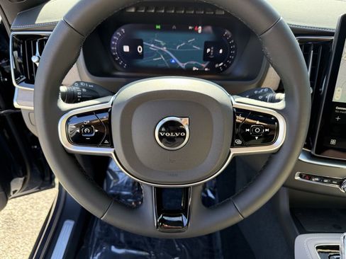 New 2026 Volvo XC90 B6 Plus image 18