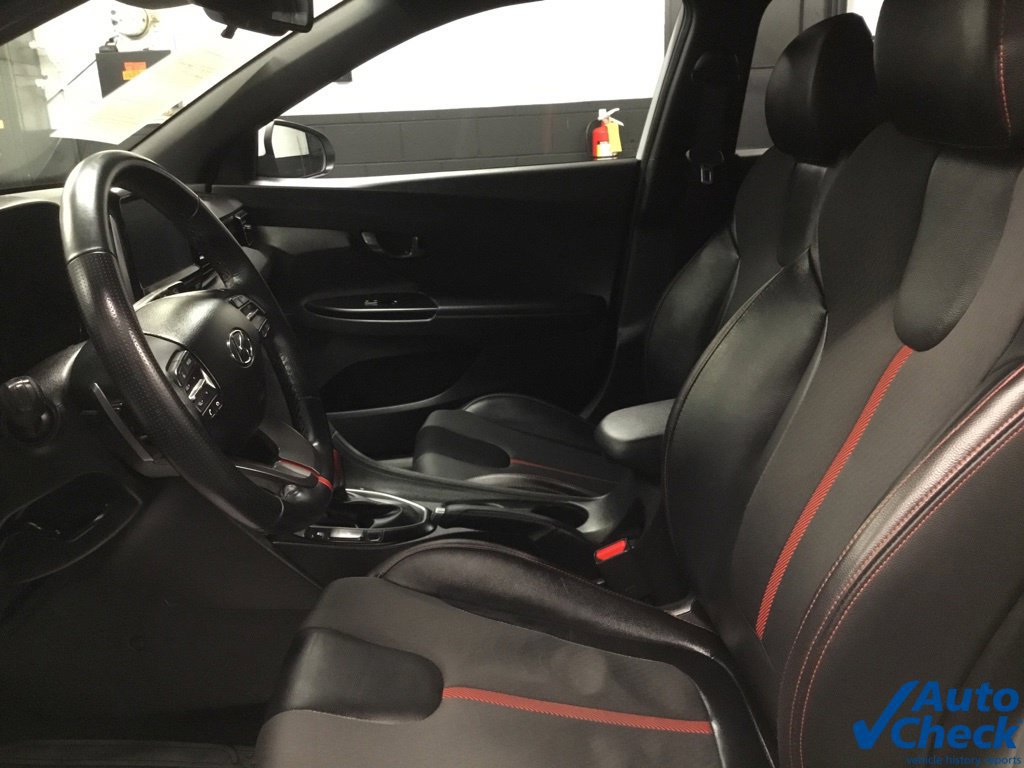 Used 2021 Hyundai Veloster Turbo FWD image 22