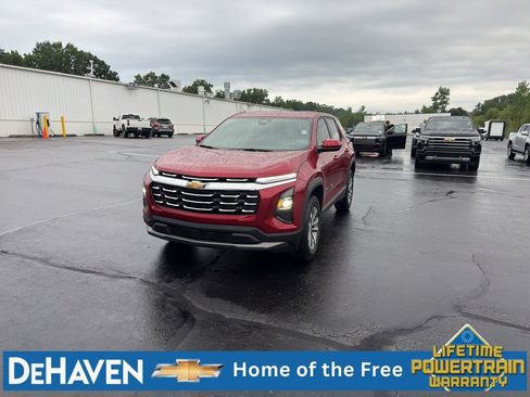 Used 2026 Chevrolet Equinox LT FWD image 1