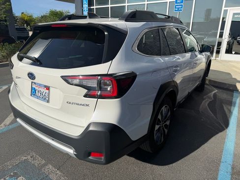 Used 2023 Subaru Outback Limited image 3