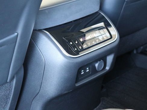 Certified 2025 INFINITI QX80 Sensory image 23