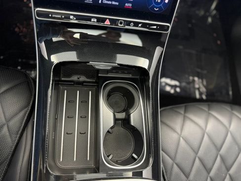 Used 2023 Mercedes-Benz S 580 4MATIC Sedan w/ AMG Line image 38