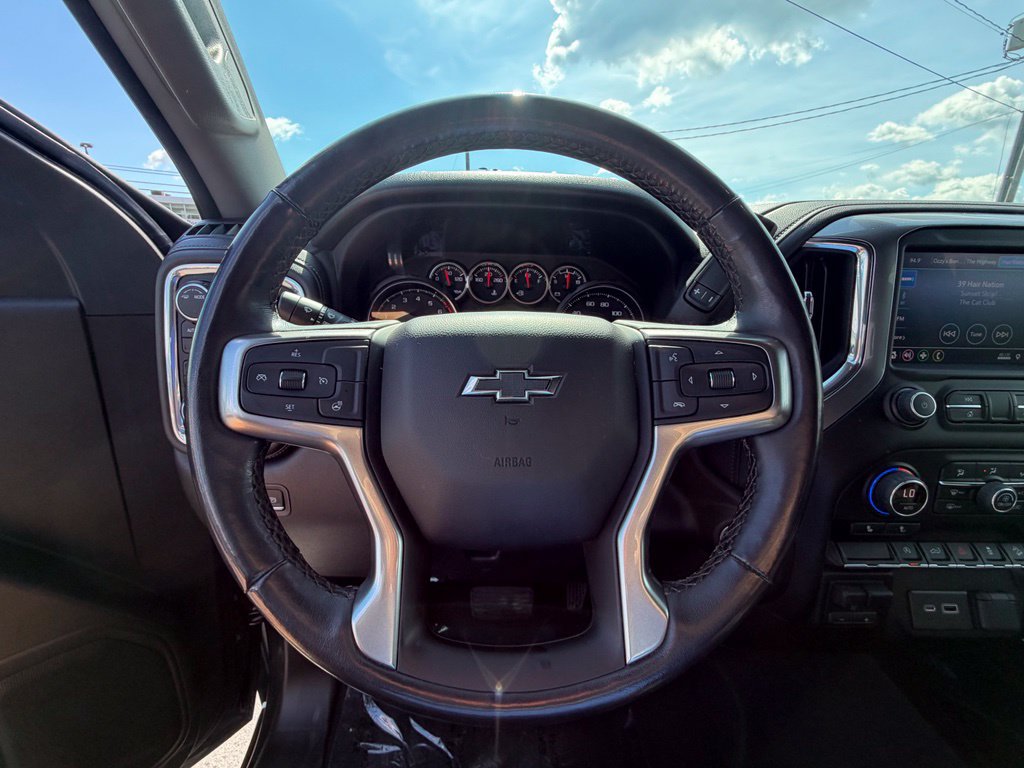 Used 2021 Chevrolet Silverado 1500 RST w/ Z71 Off-Road Package AWD/4WD image 18