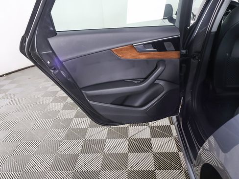 Used 2023 Audi A4 2.0T Premium image 25