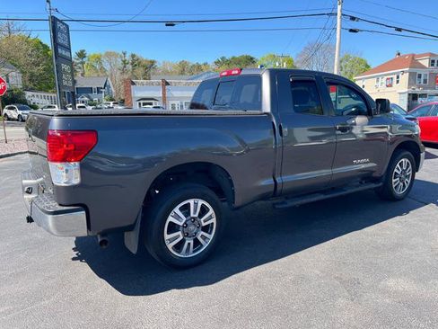 Used 2011 Toyota Tundra 4x4 Double Cab w/ Tow Pkg image 4