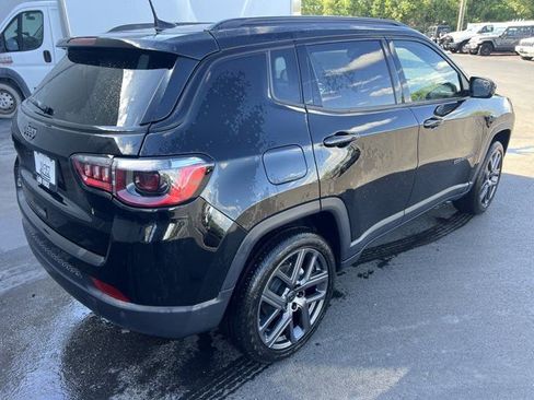 Used 2026 Jeep Compass Limited AWD/4WD image 4