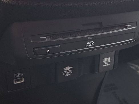 Used 2023 Honda Odyssey Touring image 27