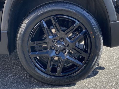 Used 2022 Chevrolet Traverse LT image 7