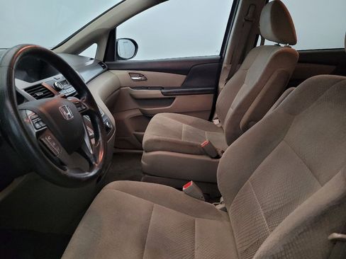 Used 2016 Honda Odyssey LX image 17