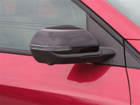 New 2026 Chevrolet Traverse Z71 w/ Driver Confidence Package image 12