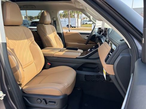 New 2026 INFINITI QX80 Luxe w/ Cargo Package image 22