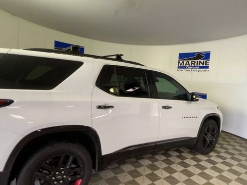 Used 2023 Chevrolet Traverse Premier w/ Redline Edition FWD image 2