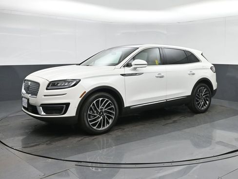 Used 2020 Lincoln Nautilus Reserve w/ Equipment Group 201A image 3