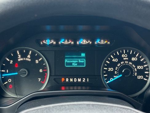 Used 2015 Ford F150 XLT w/ Trailer Tow Package image 23