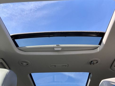 Used 2019 Chevrolet Traverse Premier w/ LPO, Floor Liner Package image 13