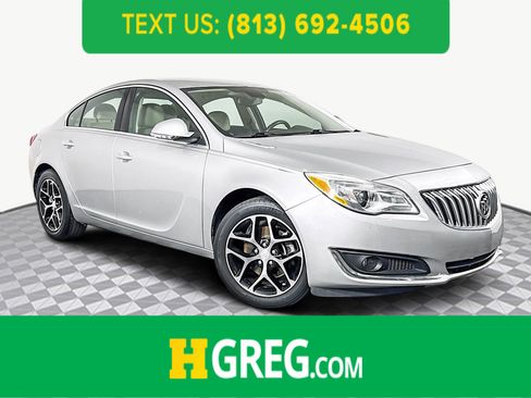 Used 2017 Buick Regal Sport Touring image 1