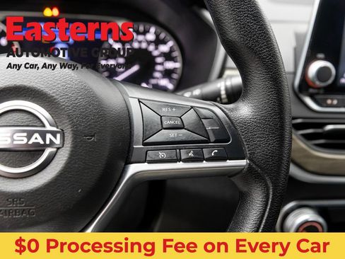 Used 2025 Nissan Altima 2.5 SV FWD image 16