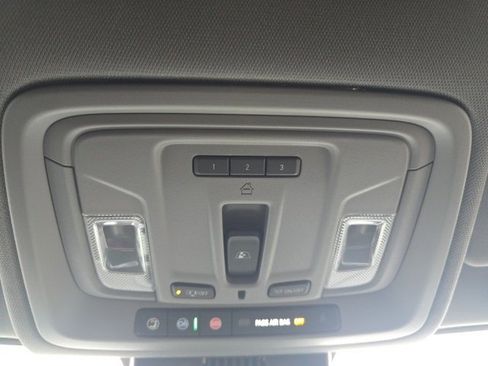 Used 2024 Chevrolet Silverado 1500 LTZ image 29