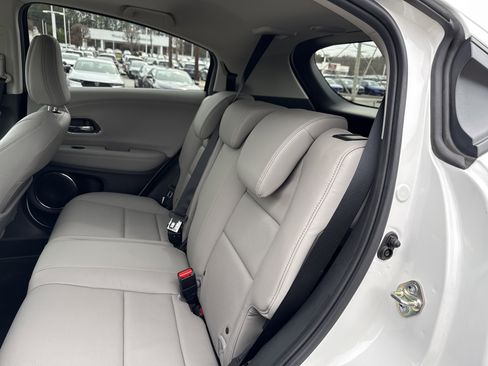 Used 2021 Honda HR-V EX-L image 32