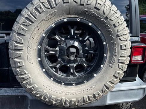Used 2018 Jeep Wrangler Unlimited Sport S AWD/4WD image 10
