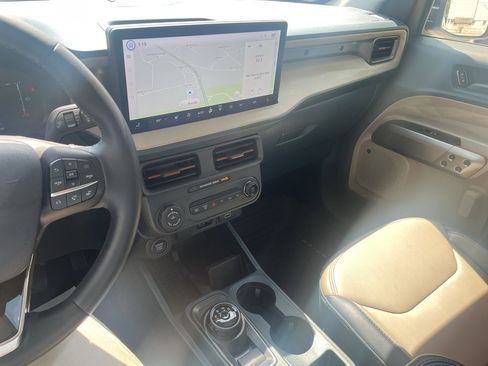 Used 2025 Ford Maverick Lariat w/ 4K Tow Package image 24